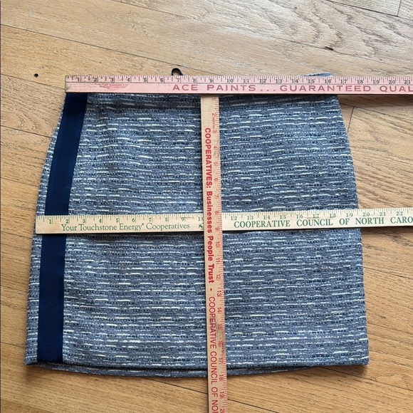 Marc Jacob’s mini skirt navy size 8 - Picture 6 of 7